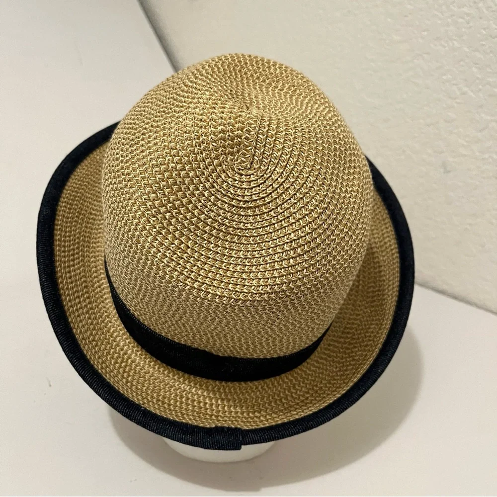 Roamans woven straw